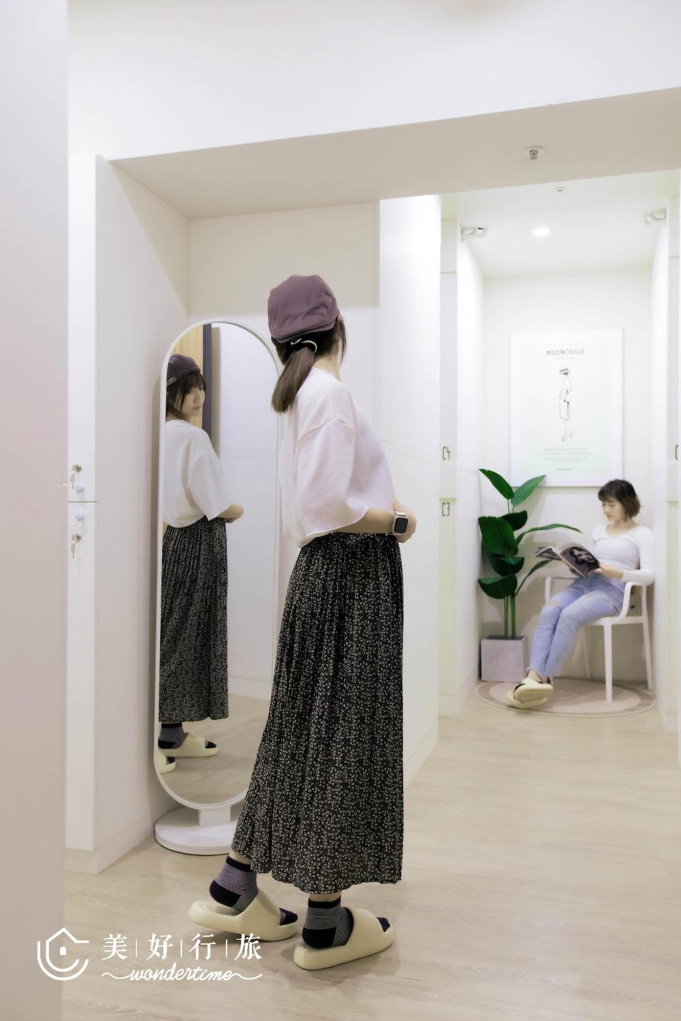 Wondertime2- Ladies' 'taipei Main Station Hostel